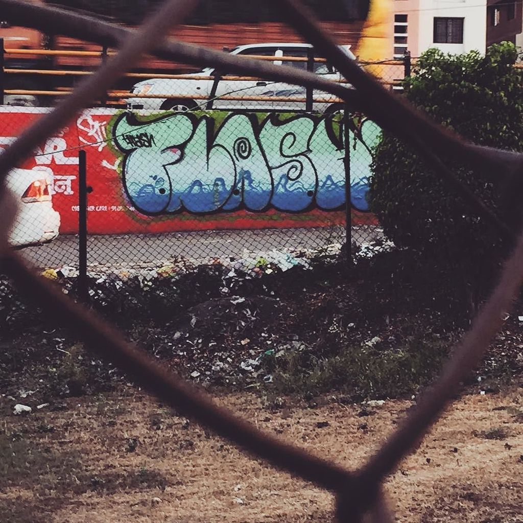 BrujaMaracc's tweet image. #flash #quickhands #spraycans #graffiti by yuvi_0602