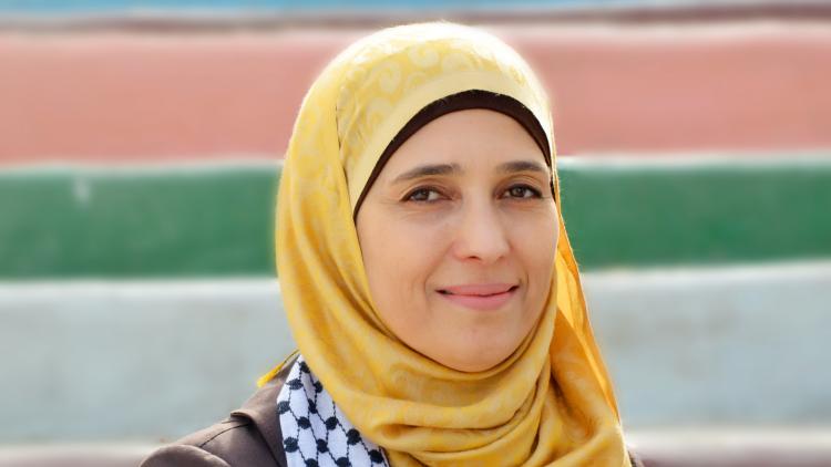 l_indro's tweet photo. Hanan al-Hroub,la migliore insegnante del mondo.#HananalHroub #insegnante #Palestina #Deisha https://t.co/GWygsavGN9 https://t.co/rb13ZUeX4W