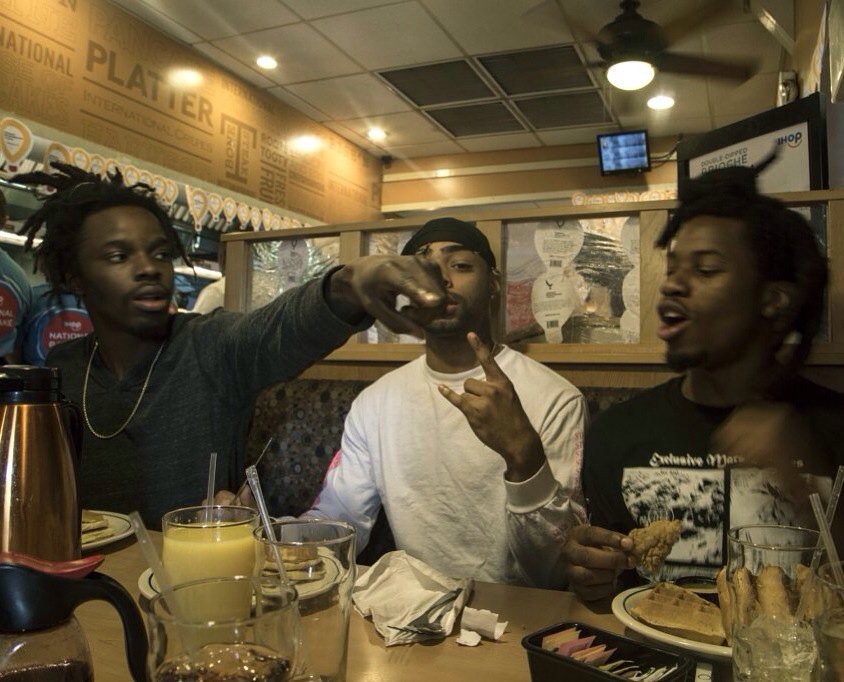 TwelveLen's tweet photo. Album alert 'FRIENDS' - Twelve'Len Summer top for Indi Rock &amp; R&amp;B
First Single release this Week. https://t.co/cdfLaH37kn