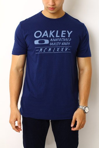 Kaos Oakley original
website kami rajasurf.com
 PIN BB : 2B199FC7
 SMS : 081282332906