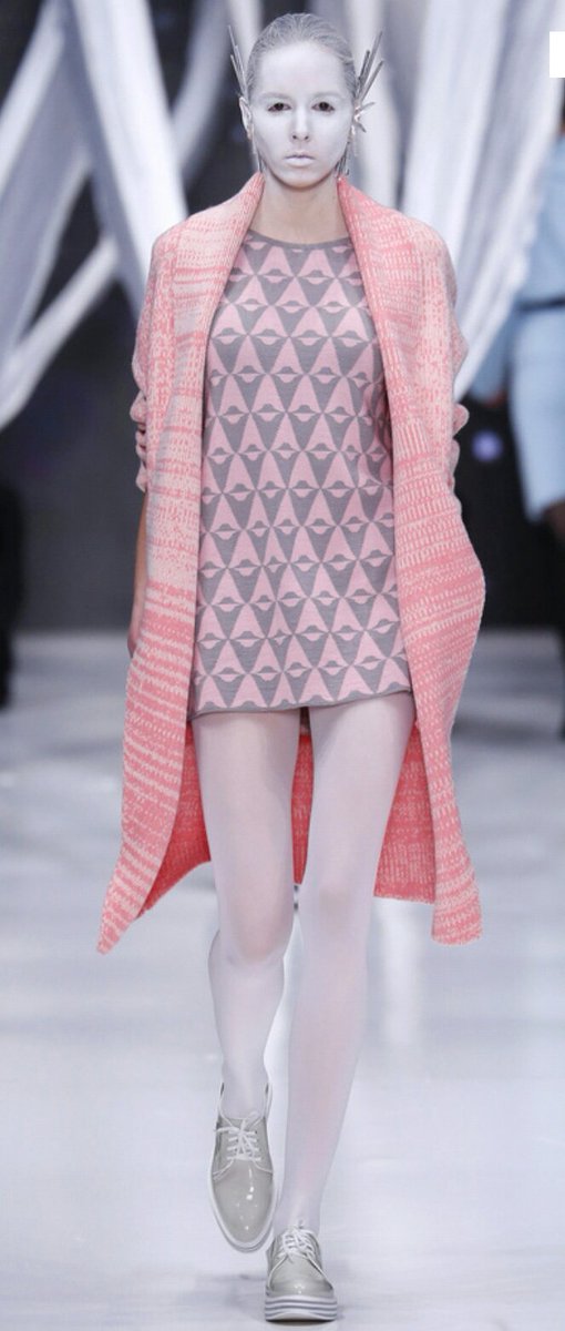 Tanie_Ro's tweet photo. #Dimaneu #AW16
#FashionWeek #MBFW #Russia #Moscow
#fashion https://t.co/gPr28sibWT