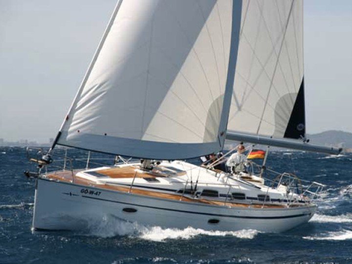 Yachtoo_net's tweet photo. #BalearicIslands give yourself a bit of luxury #charter #catamaran and have best #holidays #Nautitech40Open #Bavaria https://t.co/mO5jHbPtlF