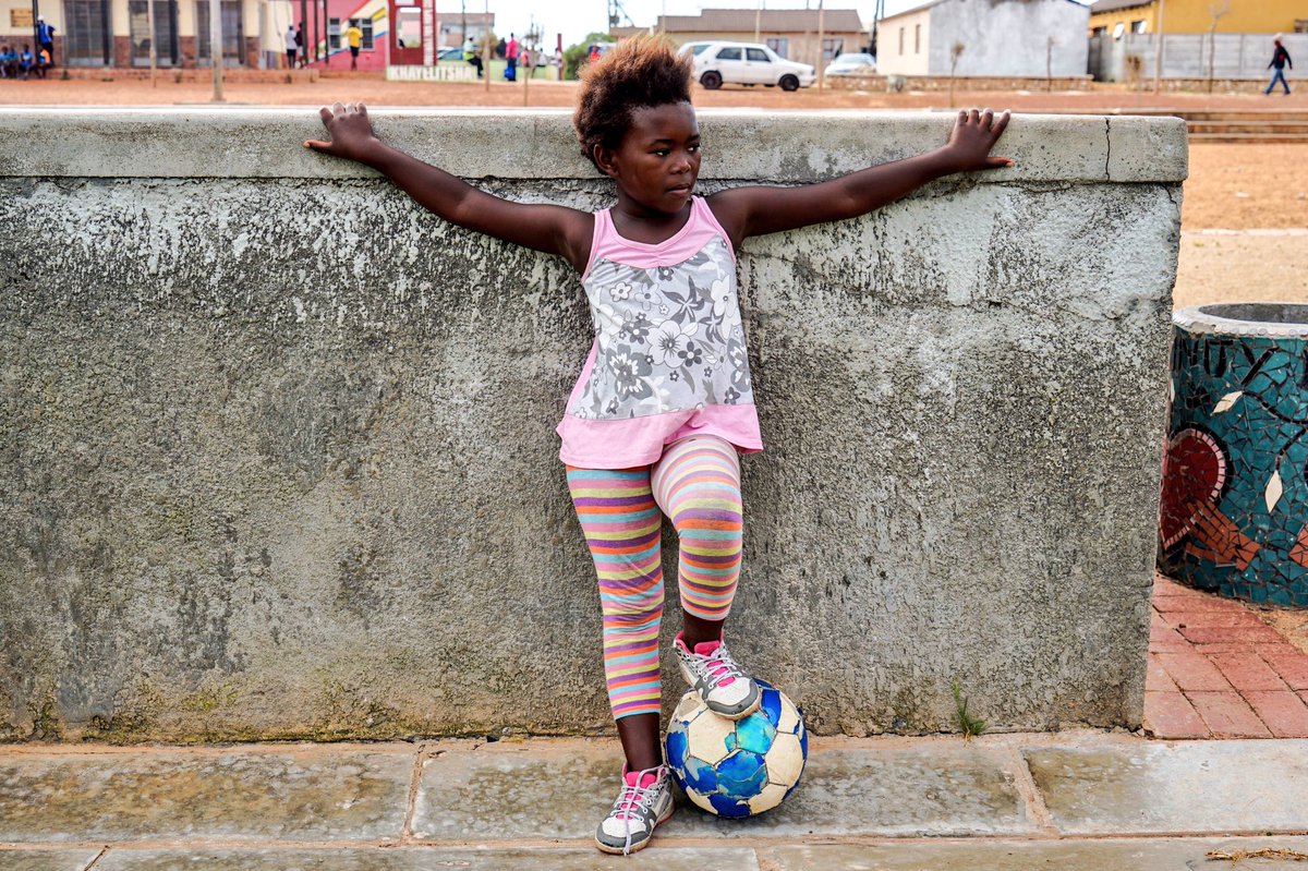 RossOCJennings's tweet photo. South Africa's next football legend β½πΏπ¦#posingonpoint #bagpipeCT https://t.co/aXxxPCurux