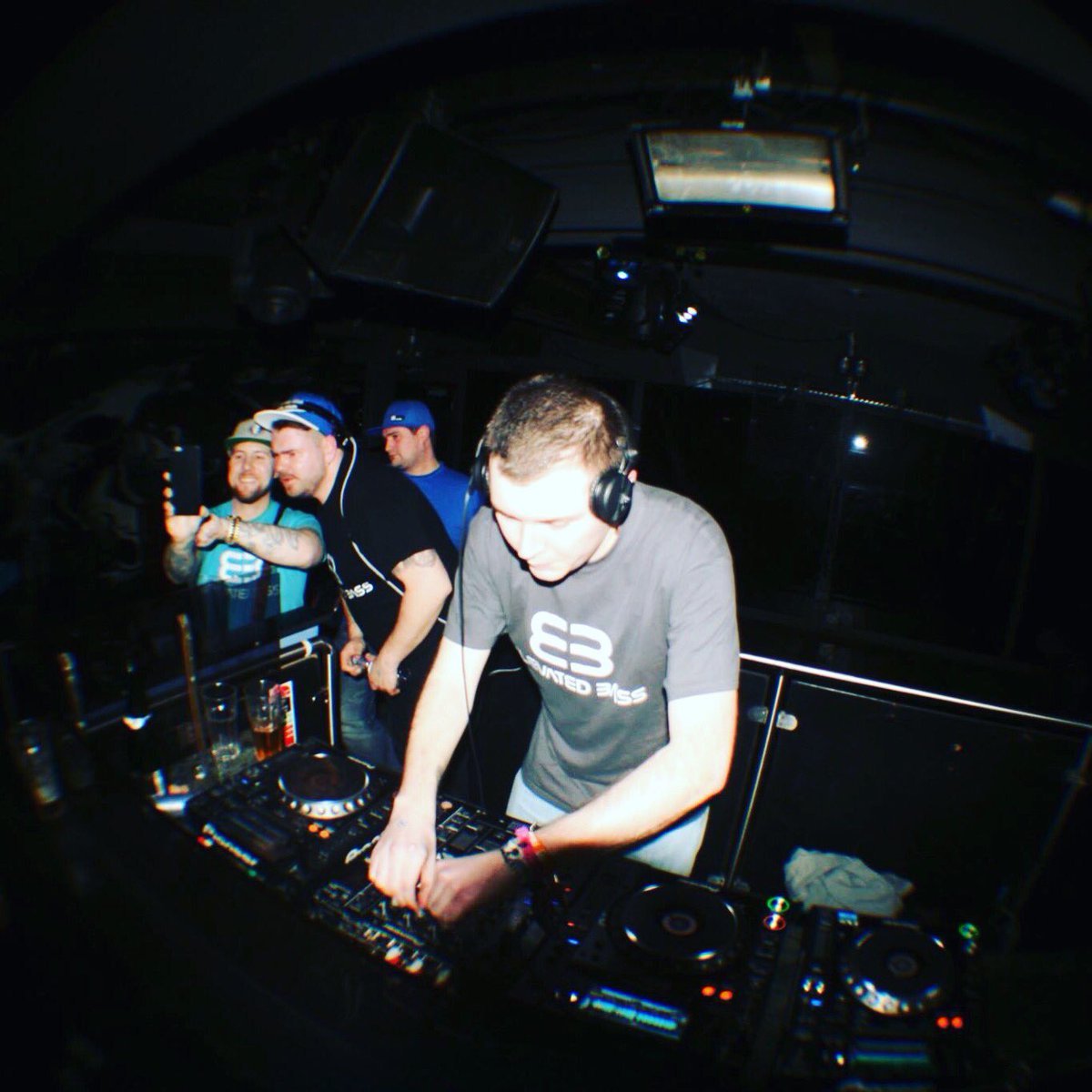 JackskeeDnB's tweet photo. DNB VIP a couple weeks ago 😎 #DNBVIP #qubeproject #elevatedbass https://t.co/y6HtcuwFh4