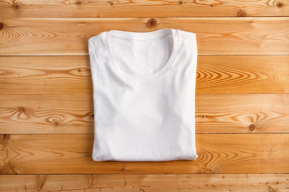 Printsome's tweet photo. Learn creative ways to fold your t-shirts! You'll be surprised! #tshirt #foldingtechniques https://t.co/ZoywDcOSso https://t.co/K72iFUrtl2