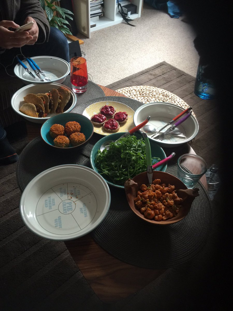TribalReal's tweet photo. #lostinlondon the tribal vegan @ToneFloreal @LondonRealTV @BradBurton blessed omg https://t.co/8sLVUGXMfT