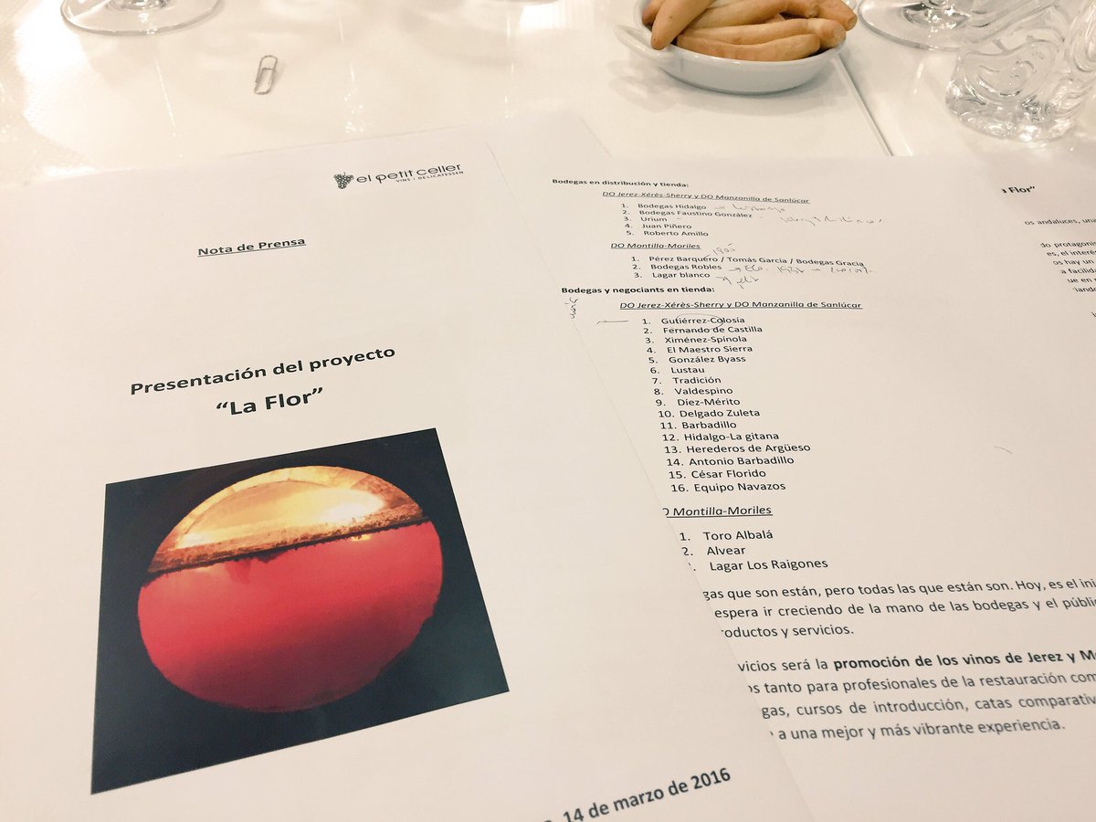 Apuesta definitiva x <a href="/VinosJerez/">Vinos de Jerez</a> @VinoMontillaMor en <a href="/petitceller/">El Petit Celler</a> #Barcelona nace el proyecto LaFlor #PremiosAAGT16