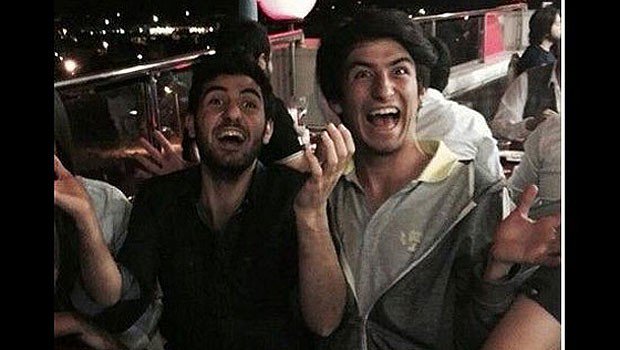 DailySabah's tweet photo. Friends killed in Ankara terror attacks only five months apart from each other
https://t.co/qTm1gJvbRb
#Turkey https://t.co/xsdMdNHWLm
