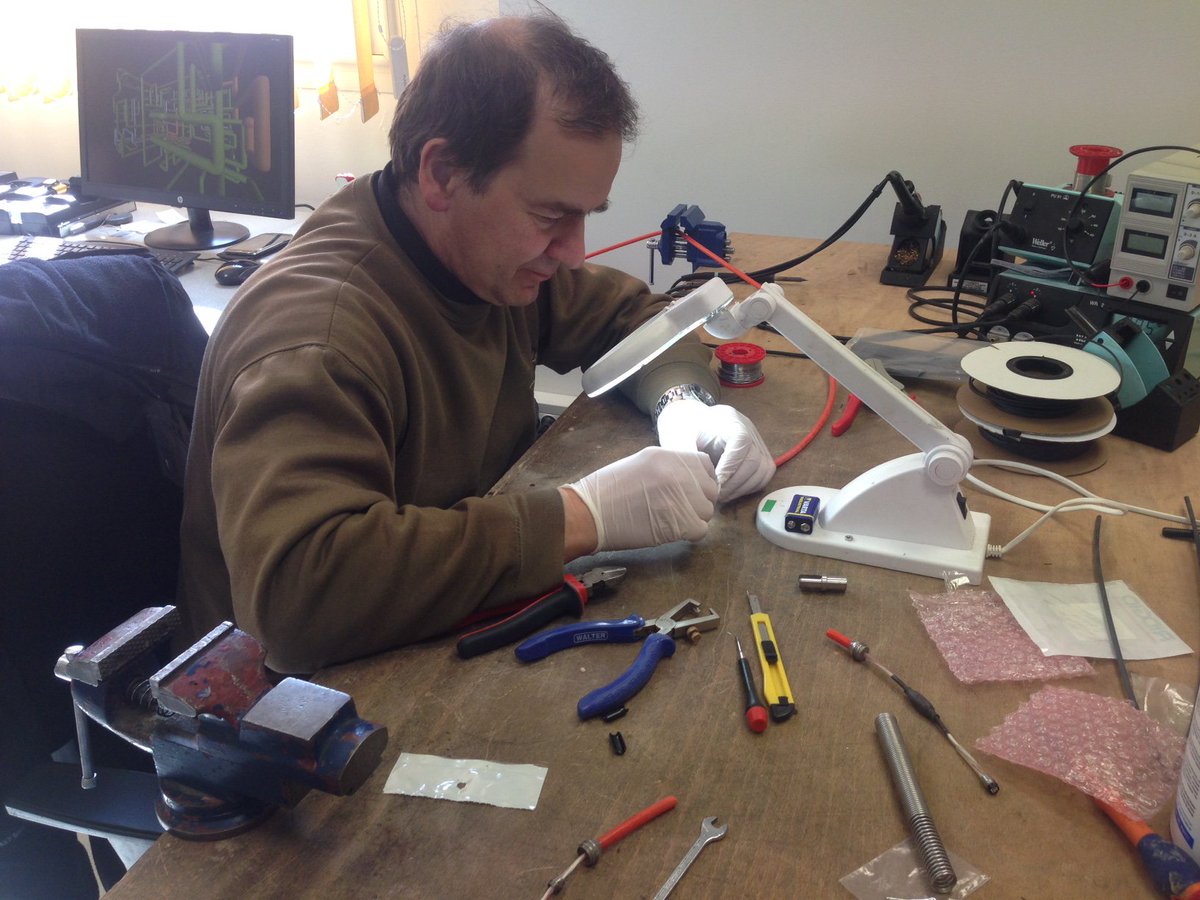 francedetection's tweet image. #SAV : Serge et Alain bichonnent vos produits !