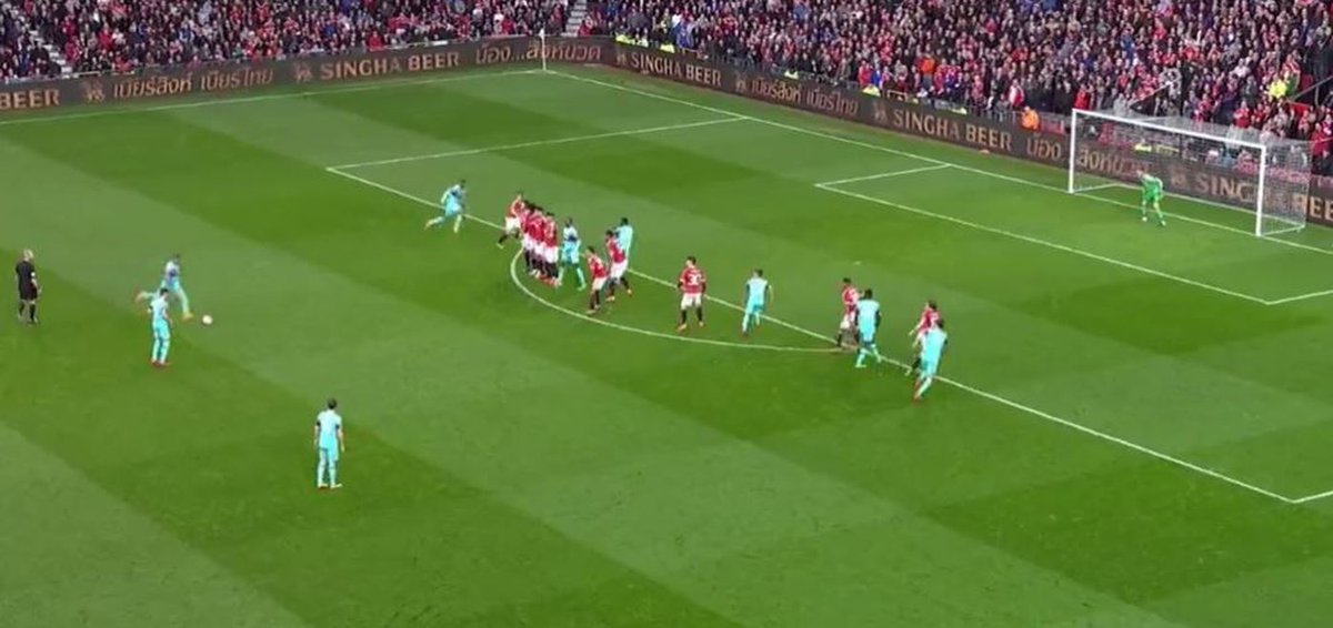tfollow_back786's tweet photo. Watch Video: #WestHam #DmitriPayet scored an unbelievable goal. #Payet #manwhu #ManUtd
https://t.co/hRhZ8e7QW3 https://t.co/u52QeMRdGr