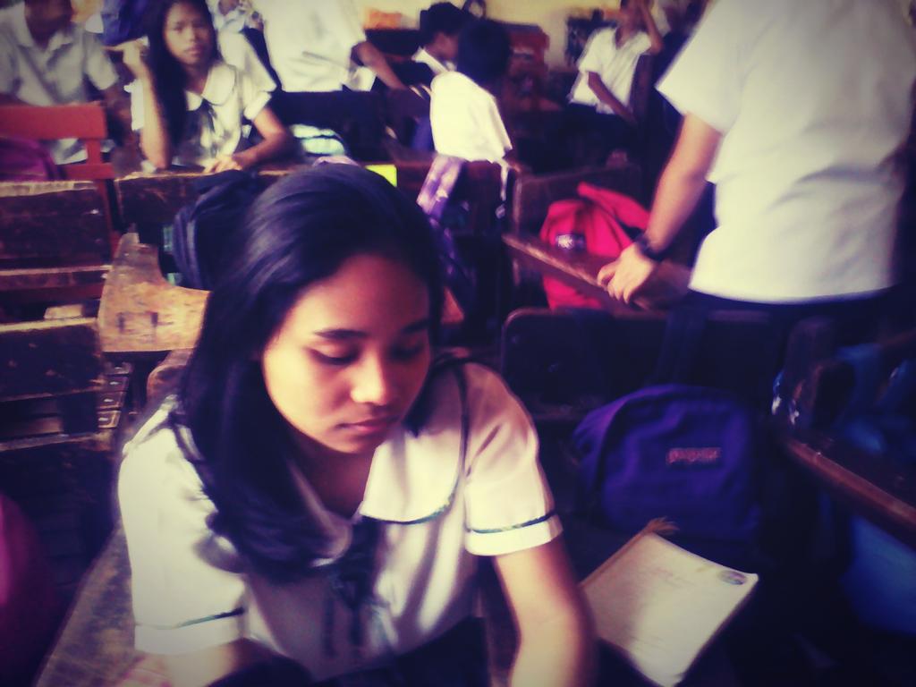 ang_bitter30's tweet photo. "Dont Cry Lady i'll be here For you" -ewan ko na lang sa #PhotoBommer #AkhiroCriedAway #Sadies2016 https://t.co/gbK57tVr8W