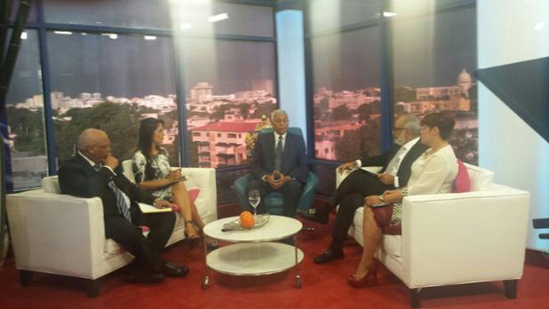 TodoNaveRD's tweet photo. @Nelsonguillenv habla en Telemicro canal 5.
#NelsonGuillénAlcalde https://t.co/EokPBb5vJm