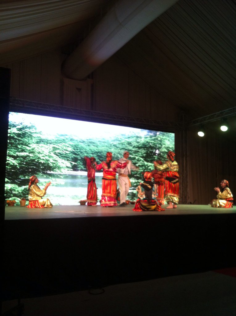 Yasmine_Djellal's tweet photo. More #Algerian #folklore &amp; #culture - amazing performance by le Ballet de l'ONCI #WICAC16 https://t.co/S5xDkUPe7n