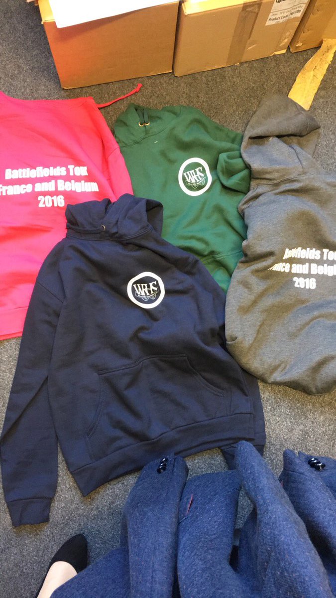 misscs_teach's tweet photo. Hoodies have arrived for the Battlefields Tour with Y9/10 #WWIBattlefields #historyteachers #fieldbasedlearning https://t.co/0jB5qsWO8n