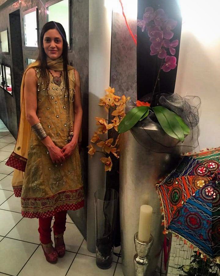 AAzeemOfficial's tweet photo. the famous #aerialacrobat  of #Italy  Elisa shines in Ayesha Azeem #luxurypret at a #jewellery  #exhibition in Italy https://t.co/o8xPuPOqUK