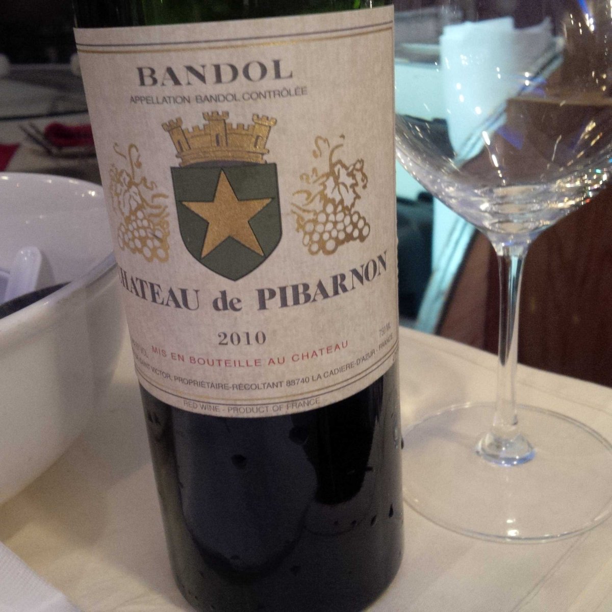 NO surprise here @ChateaudePibarnon 10 #Bandol,deep as a Monless night,peppery,herbs,currants,ripe,tannic,flavorful.