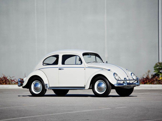 g1's tweet image. Fusca de Jerry Seinfeld atinge recorde de R$ 432 mil em leilão glo.bo/1nIyKFR #AutoEsporte #G1