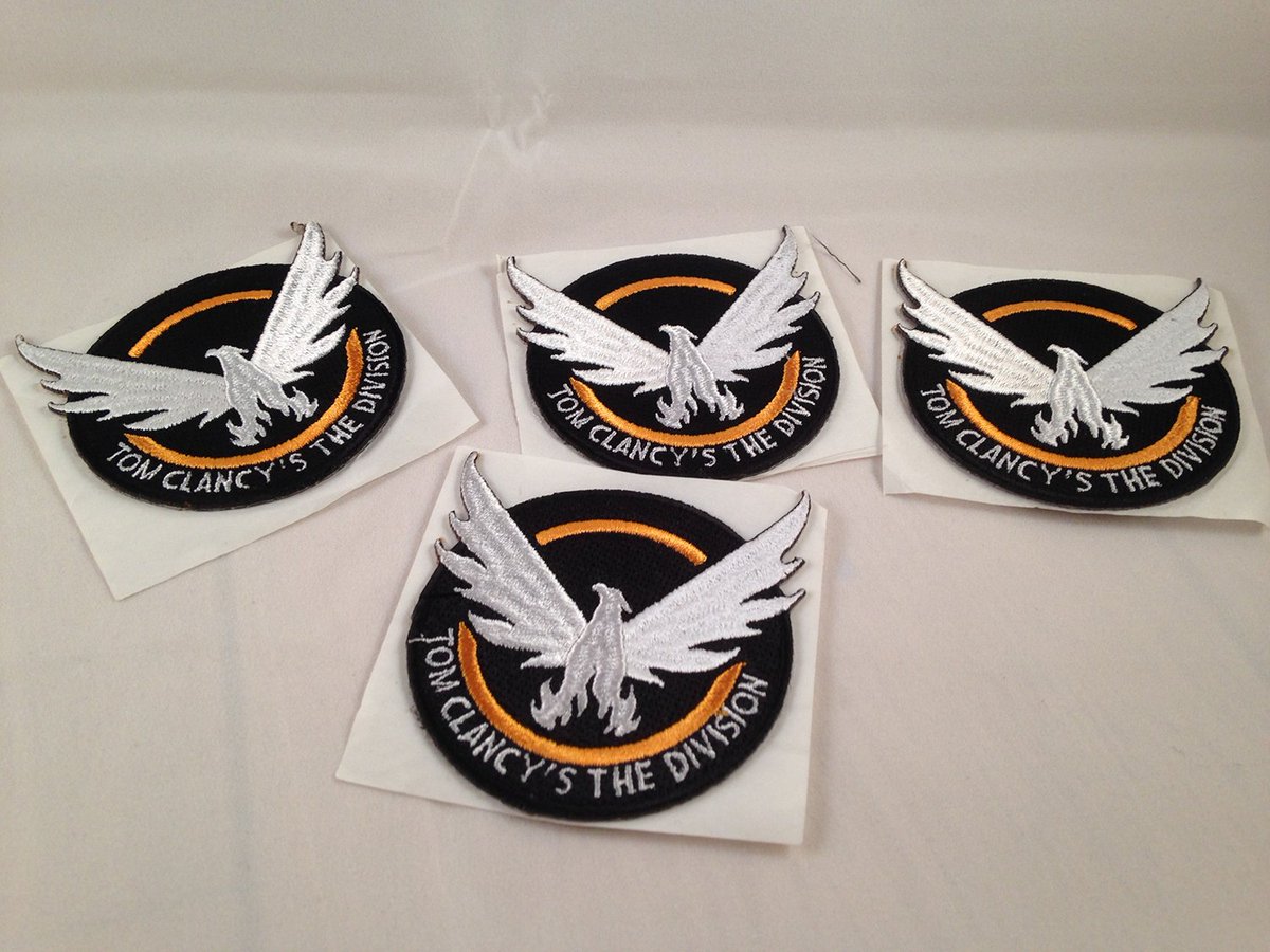 GohanBlog's tweet image. Petit concours pour un meilleur lundi. RT pour gagner des goodies du jeu #TheDivision ! (2 gagnants). Bisous.