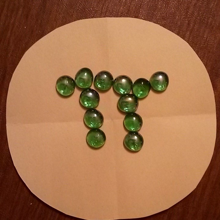 mathwings's tweet photo. Conceptualizing Pi #wildcatmath  style. D = 11 gems , C= 33 gems.. proving pi is approx = 3♡  Happy Pi Day!!♡ https://t.co/iZlpx5tjpH
