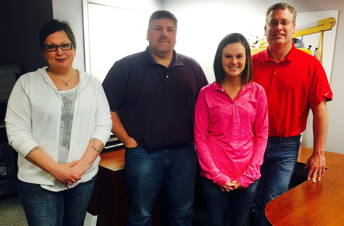 BrandFXBody's tweet photo. BrandFX #MeetTheTeamMonday spotlights our #Engineering Team in #SweaCity, Iowa; Danielle, Larry, Taylor &amp; Jason! https://t.co/OhJT34taZ4