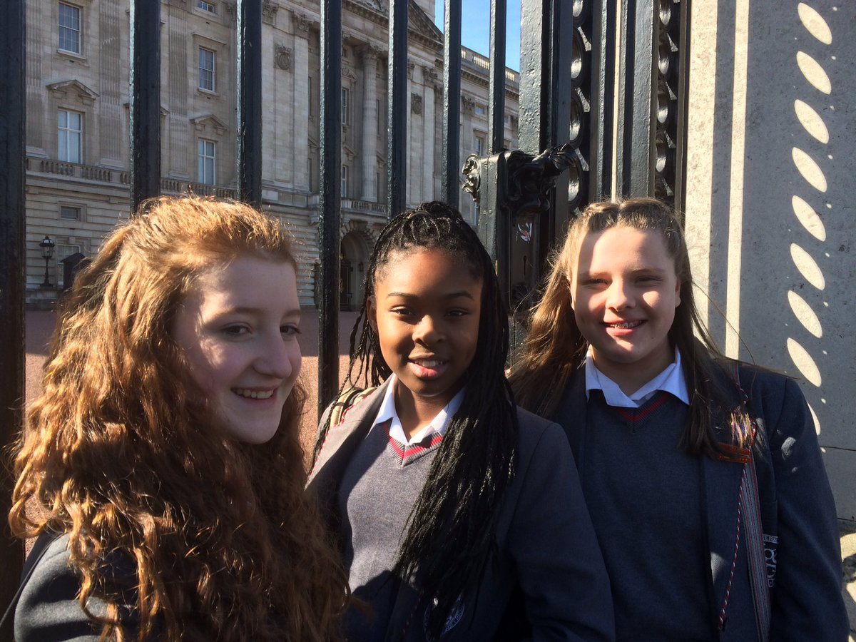 Deluxe at Buckingham Palace! #tycoonfinalist #tycoonawards #tis2015