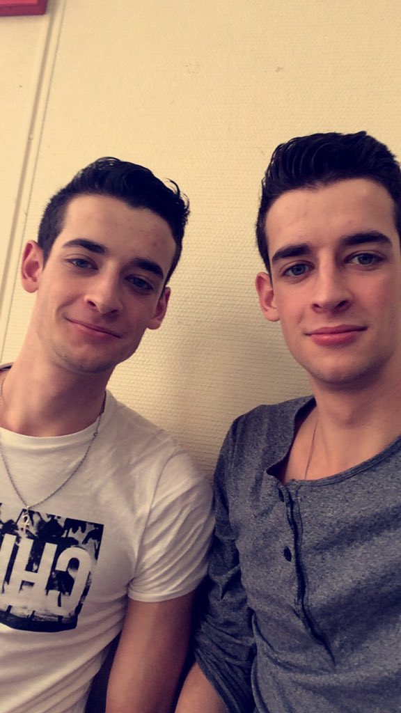 ManOfStyIe's tweet image. PTDR ON A ENFIN FAIT LE FACE SWAP YA AUCUNE DIFFÉRENCE (avant/après)