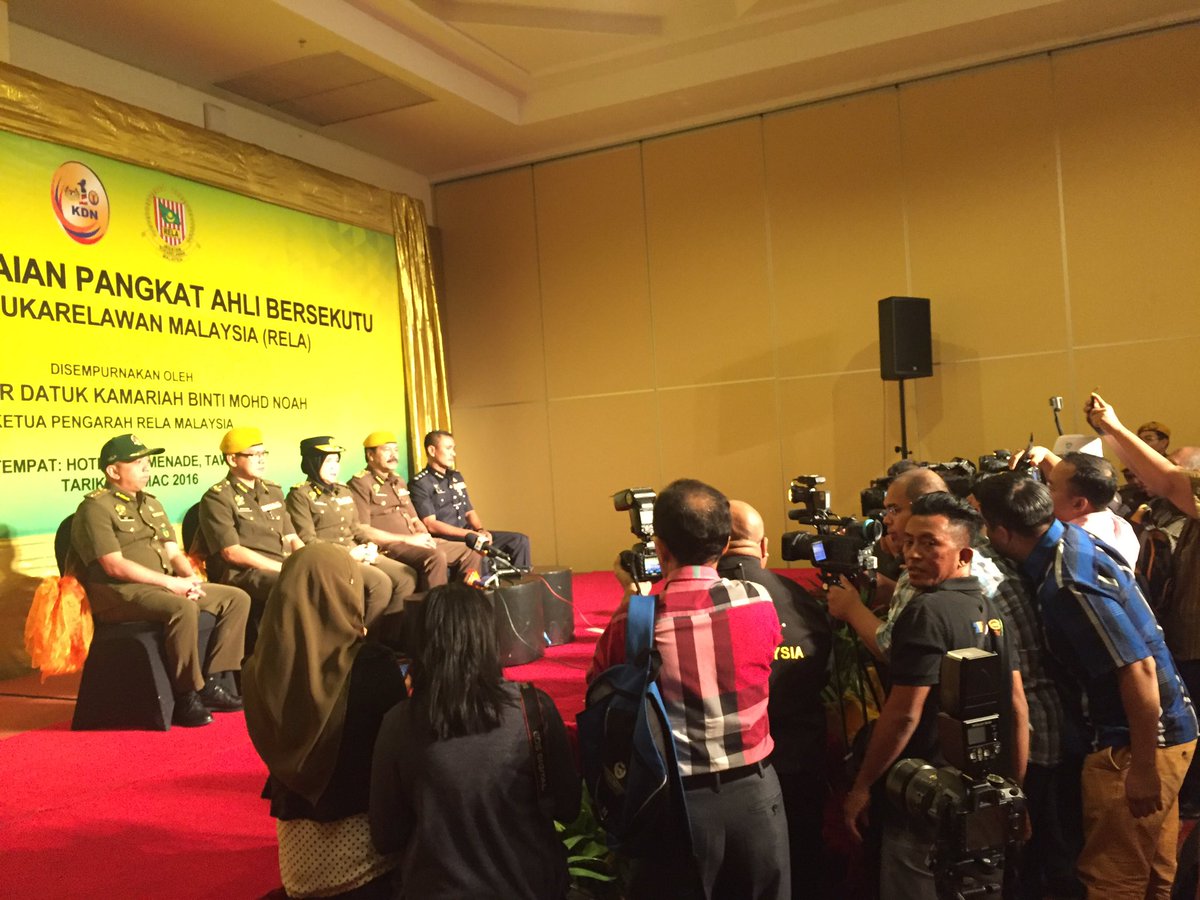 rela_sabah's tweet photo. #LiveUpdate Majlis Pemakaian Pangkat Ahli Bersekutu,Sidang Media sedang berlangsung. https://t.co/WphBDhZIA4