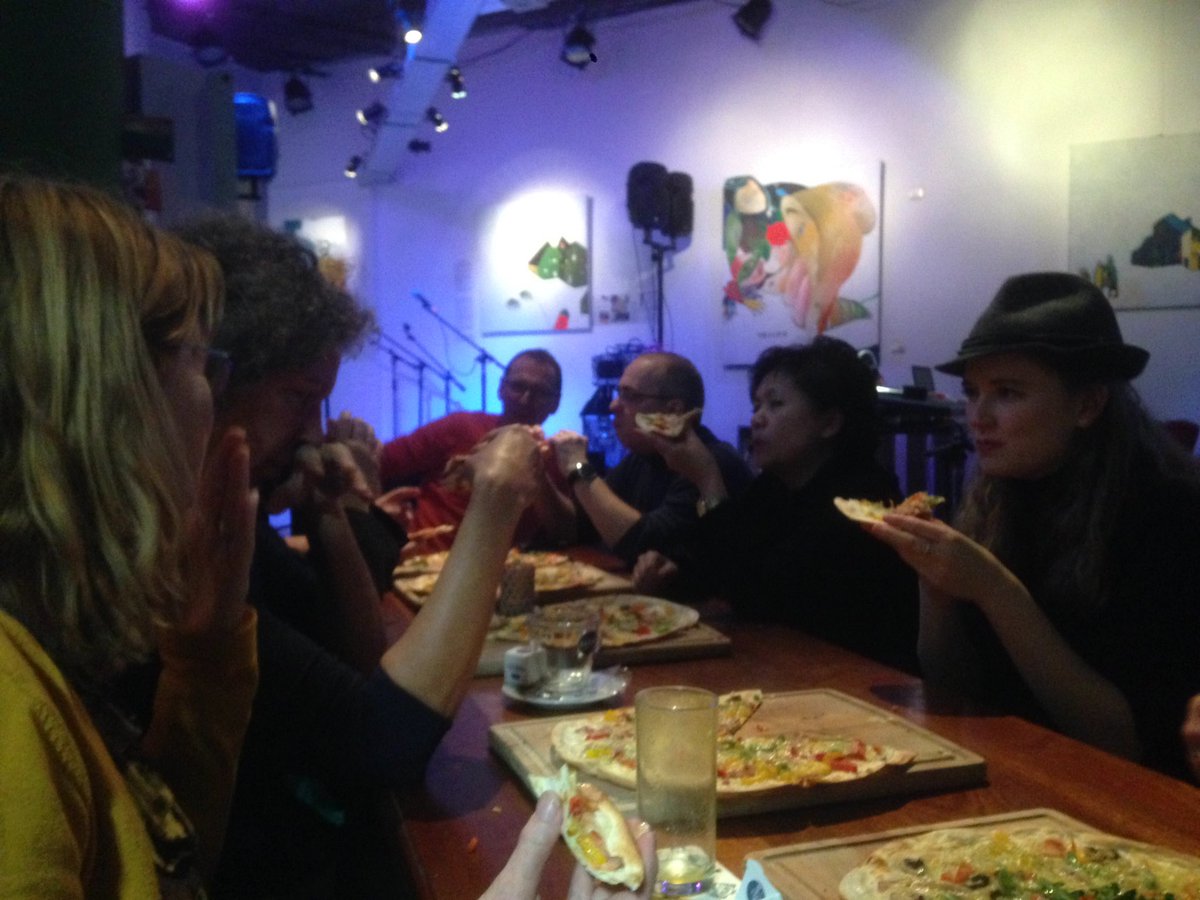 Droomcafe tweet media