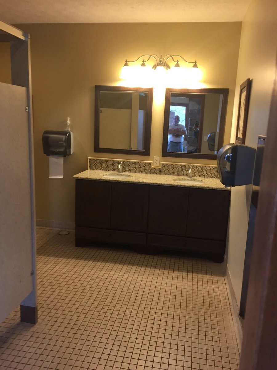 GolfTipton's tweet photo. Thanks for the new restrooms, Gary Pennock! https://t.co/P2cRJU3BVe