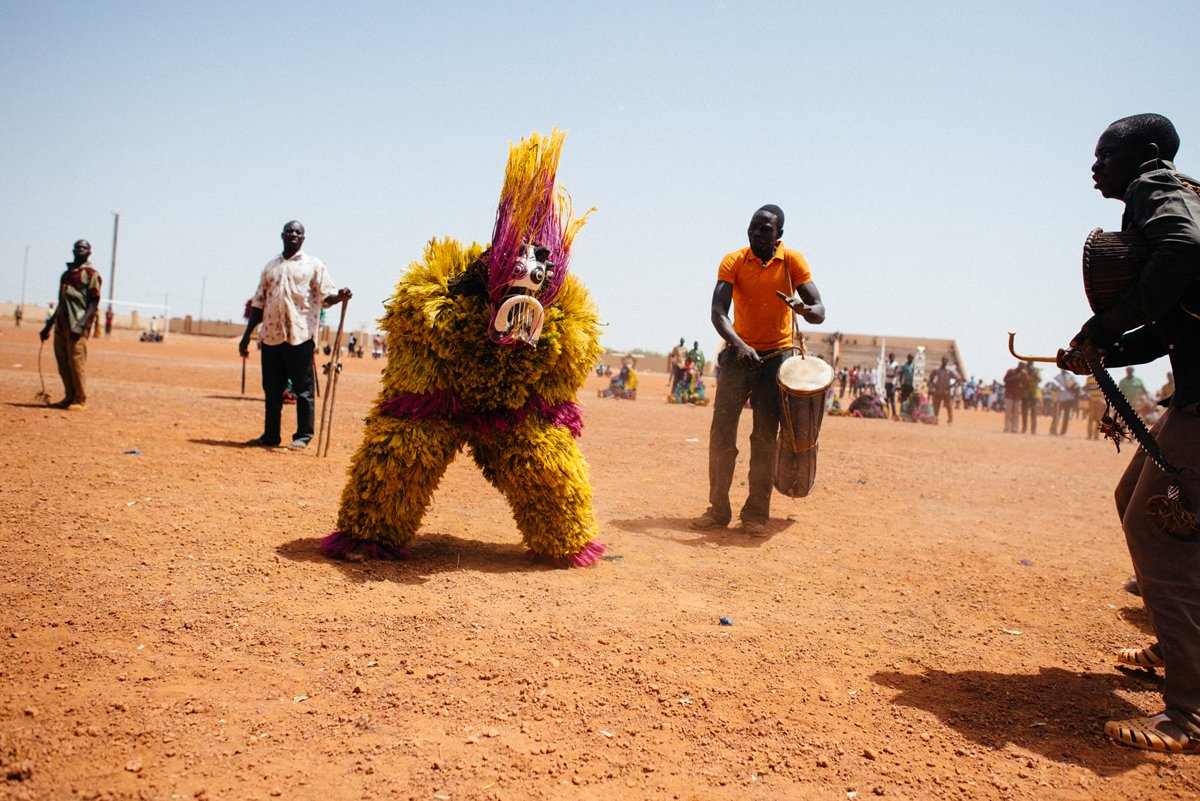 AJEnglish's tweet image. In Pictures: Highlights from Burkina Faso’s festival of African masks.
More here: aje.io/lvml