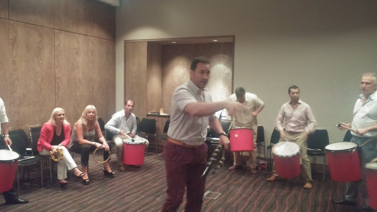 sieteoctavos's tweet photo. @sieteoctavos #emprende #fabrica + #escuela + #teambuilding + #scoutinggroup + #coachpercusion + #shows @andyfreire https://t.co/cSDp9FUN9I