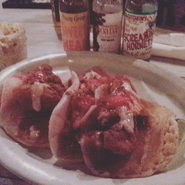 BertsSquirts's tweet photo. Pancake chicken tacos! What? #hotsauce #southern #spicy #foodie #bertssquirts https://t.co/CDKHwbxyec