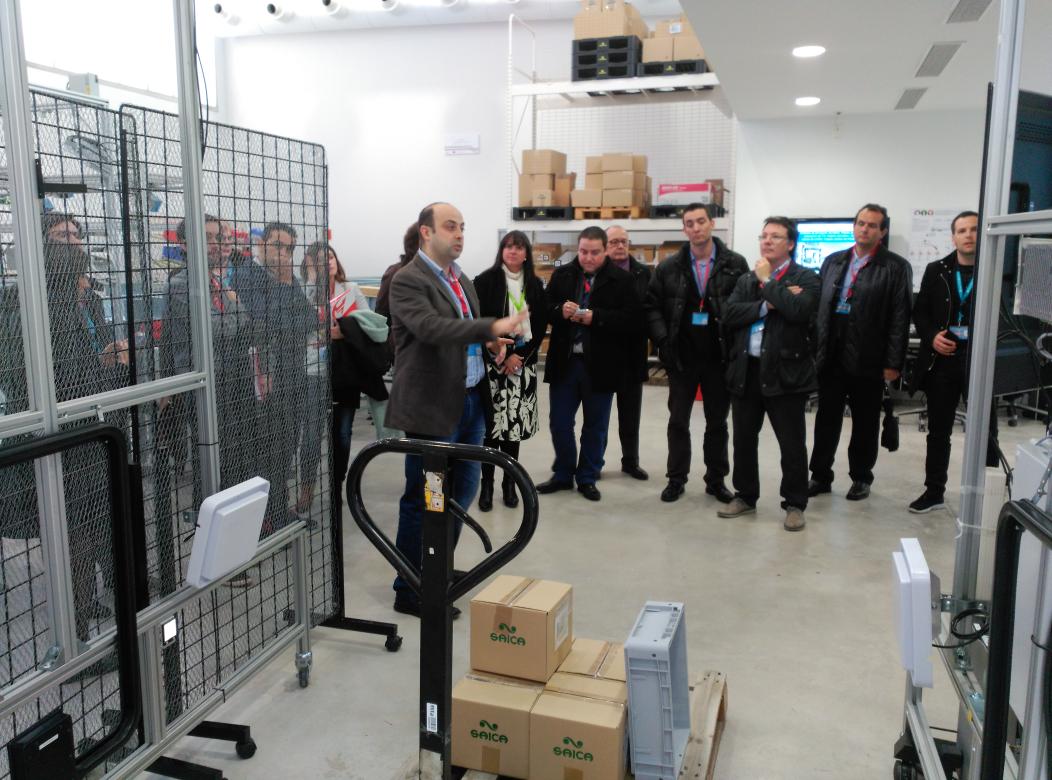 pilarfalarcon's tweet photo. @DavidCipres @ITAINNOVA explica soluciones innovadoras para log #industria40 #cdlogistica jornada @Inycom https://t.co/uCDmBmb0Gt