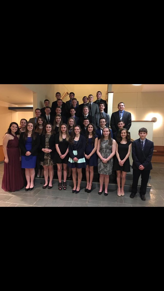 Lizz_Weaver's tweet photo. Wyoming Area Key Club๐๐๐๐ #padcon16 https://t.co/gAGpscwZrA