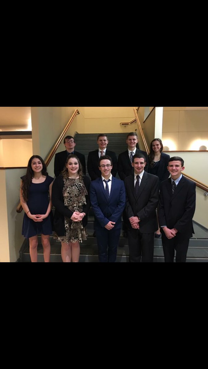 Lizz_Weaver's tweet photo. Wyoming Area Key Club๐๐๐๐ #padcon16 https://t.co/gAGpscwZrA