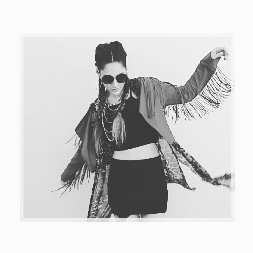 modasinguion's tweet photo. Nuevo Post en mi Blog ❤MODASINGUION❤
#fashionblog #blogdemoda #ootd #outfit #modafemenina  #bohemianlook #freedom https://t.co/2Vka83Oanl