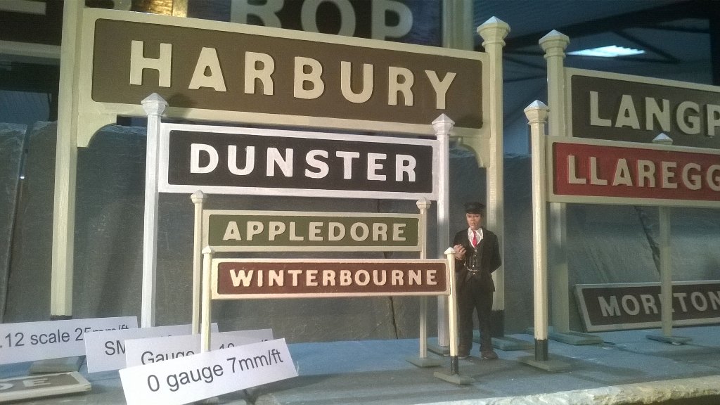 First time <a href="/MeridienneEx/">MeridienneExhibition</a> show with my #model railway signs for #16mmngm and #gauge1 inspired by Adlestrop <a href="/GWR/">Guinness World Records</a>