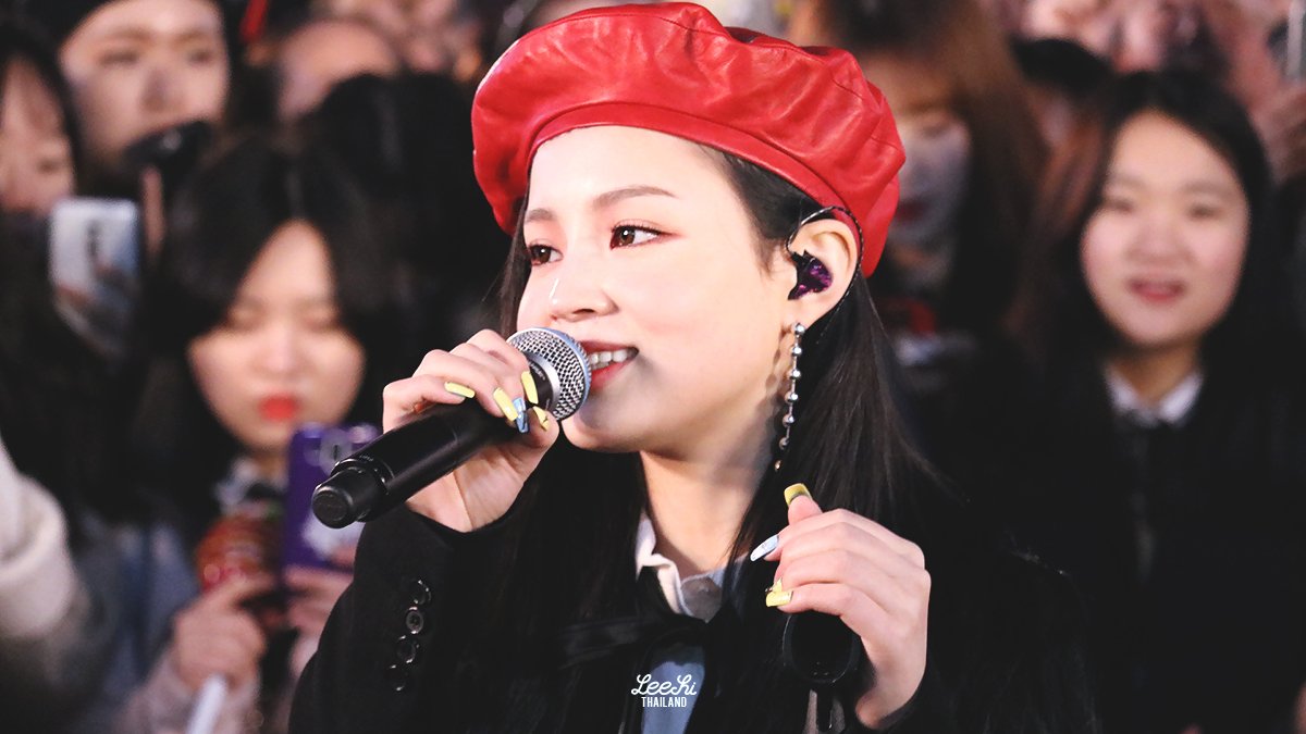 LEEHI_TH's tweet photo. 160314 LEEHI ♥ for 「Run To You」 #이하이 #LEEHI
(※please do not re-edit or crop logo※)
HQ link > https://t.co/Uj7YrlfZu9 https://t.co/QEg3PGcxo2