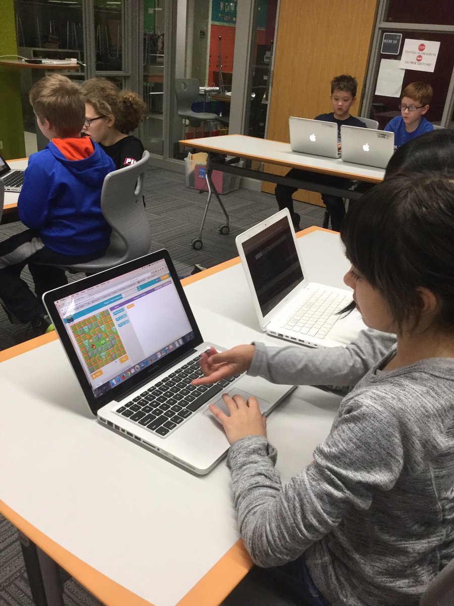 IroquoisPE's tweet image. More coding #62ics #62Learns #springintersession