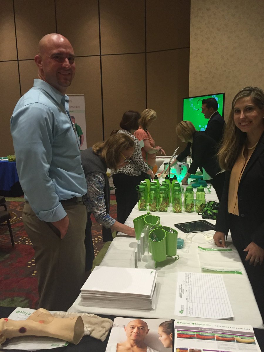 hirshmic's tweet photo. #woundcareinstitute VENDORS!! https://t.co/30YrEEZZFn
