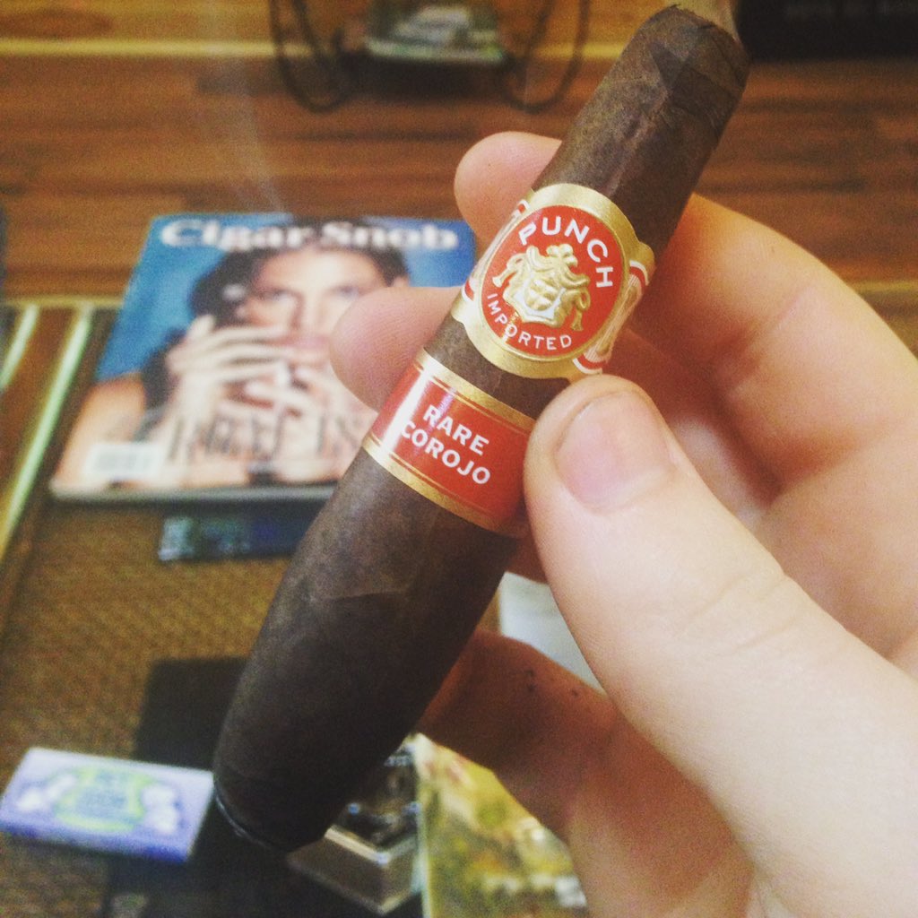 The #2016 Edition of the @punchcigars #rarecorojo #champ for lunch.