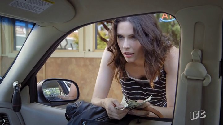 Hyndara's tweet photo. Took a bit longer. But finally: gorgeous @BitsieTulloch on @portlandia screencaps: https://t.co/mHRTV6wsjG Please RT https://t.co/7hb8XfVp4Y