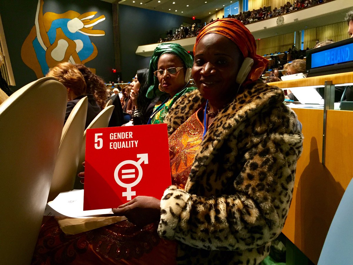 GlobalGoalsUN's tweet image. Ban Ki-moon &amp;amp; @phumzileunwomen kick off #CSW60 in NY. Lots of love for Goal 5! #GlobalGoals bit.ly/1EsFUDg