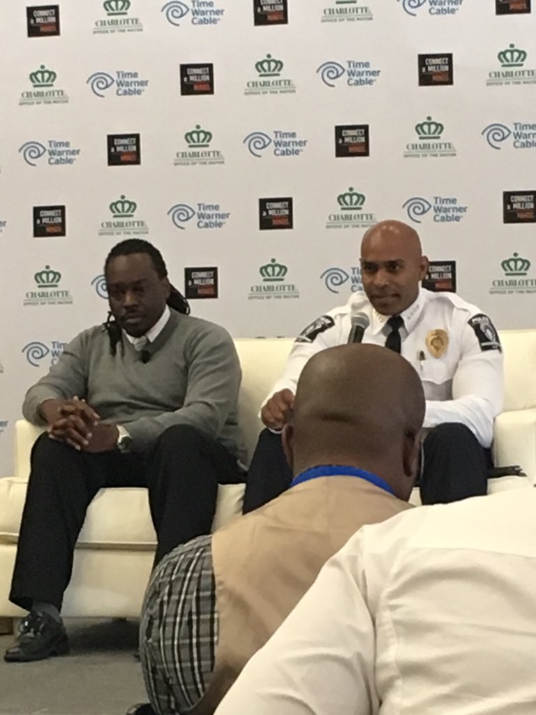 GALCharlotte's tweet photo. #ostsummit thank you Chief for the candid dialogue about the importance of our young people #cmpdnews https://t.co/9wGklbcisi