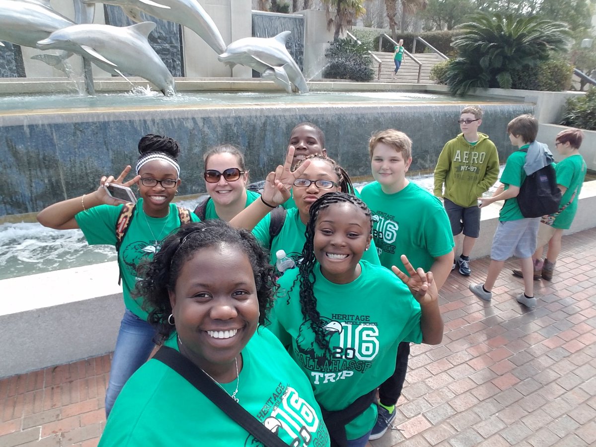 inspiredAP's tweet photo. Selfie Stick Action while we wait on the bus! #hmsgrit #tallyfun https://t.co/I2lIqoHmOU