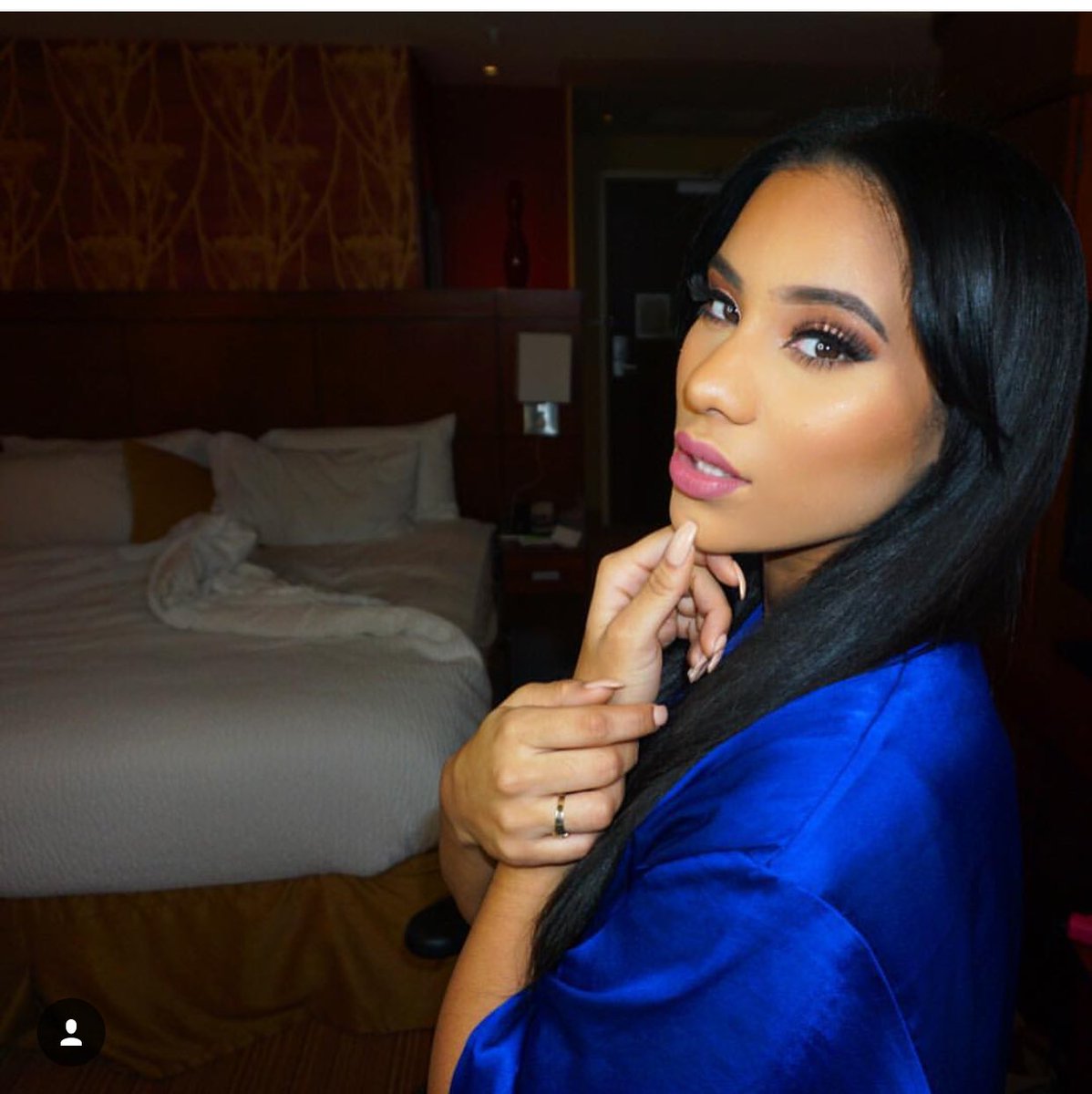 CynLhh's tweet photo. Follow me 😘😘 https://t.co/eUnZquMNIA