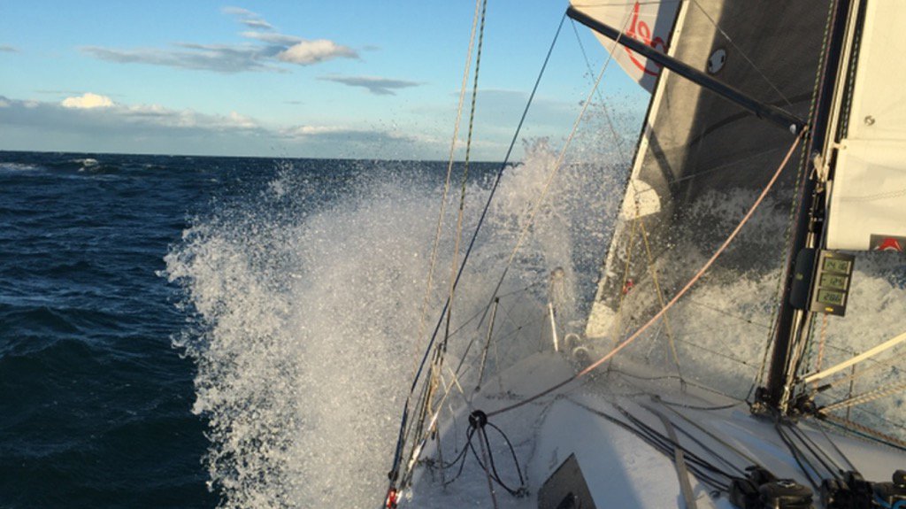 planete-voile.org tweet media