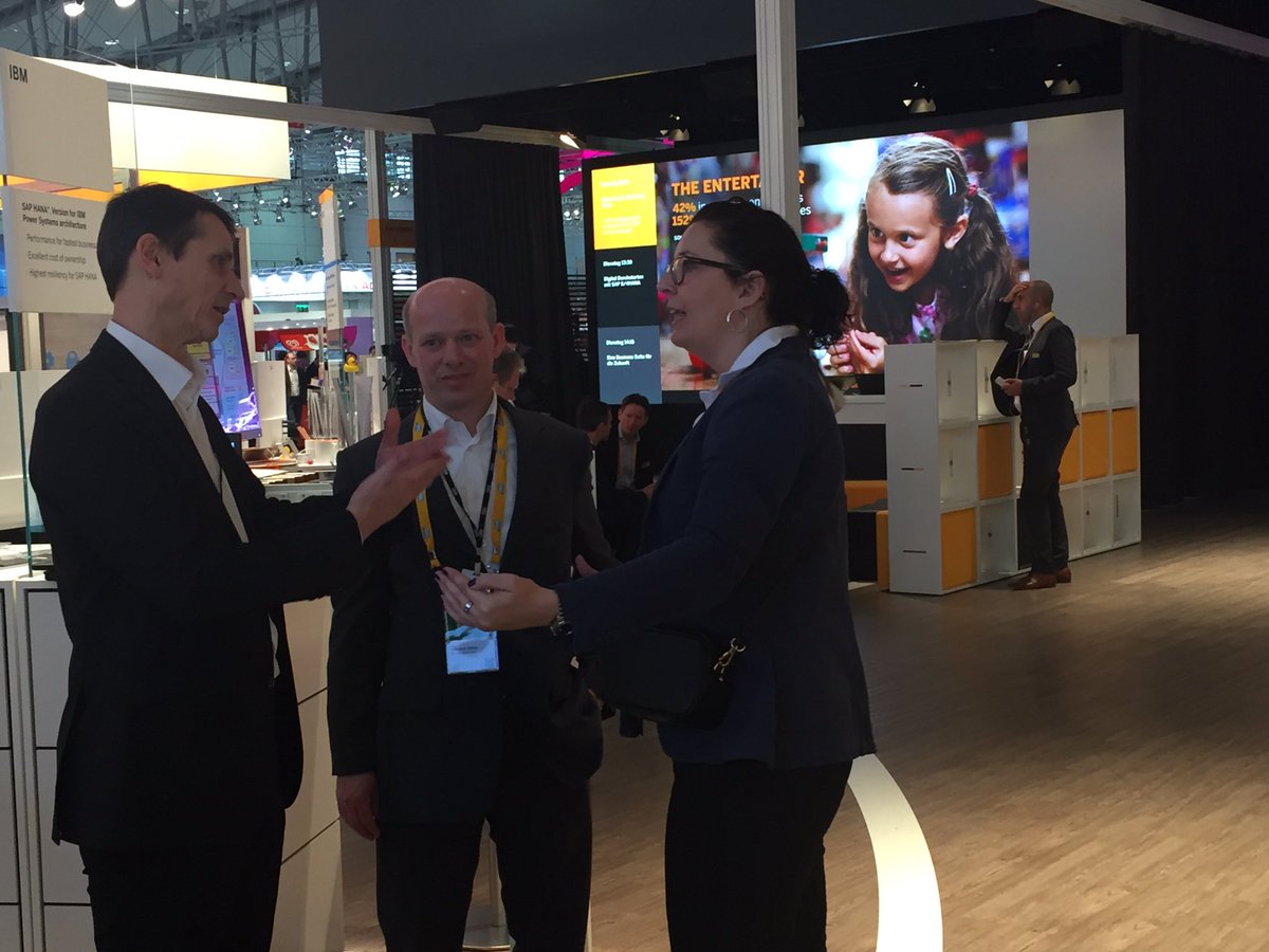 kaifetzer's tweet photo. #CeBIT #sap Antje Beuth explains Celonis by SAP https://t.co/iaGotlVjye