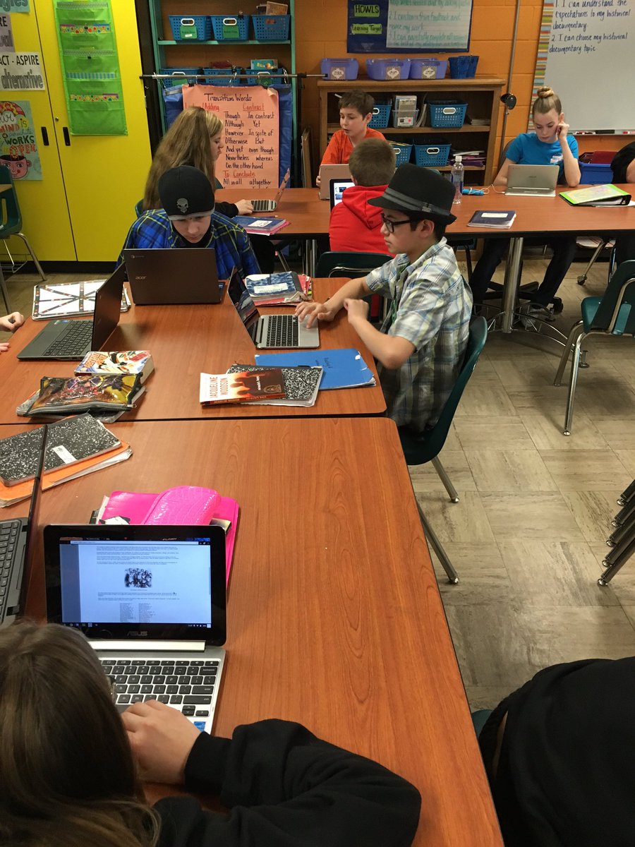 InnovatorsBTMS's tweet photo. Mrs. Evans' literacy classes choosing topics for research! https://t.co/4tI2cLqMNf