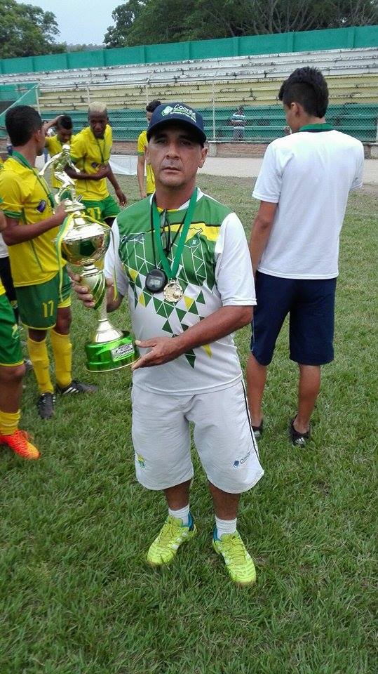 AtleticoHuilaof's tweet photo. @AtleticoHuilaof Sub. 15, campeón departamental https://t.co/BqzsFAkUQQ https://t.co/nkwEH2vIp5